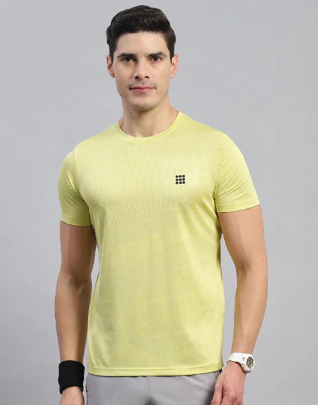 Men Yellow Self Design Round Neck Half Sleeve T-Shirt