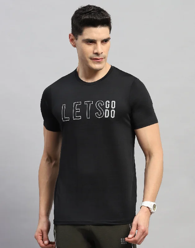 Men Black Self Design Round Neck Half Sleeve T-Shirt