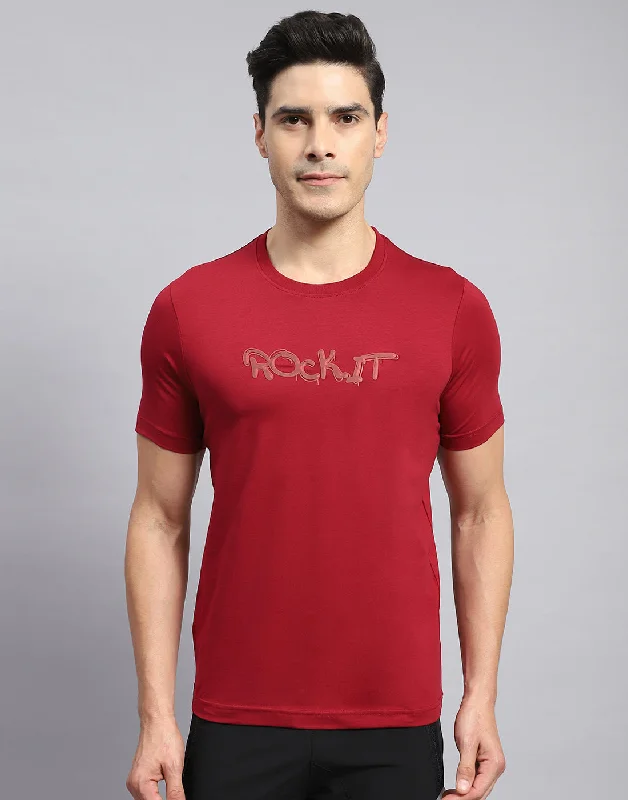 Men Red Solid Round Neck Half Sleeve T-Shirt