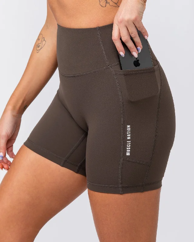 Agility Aura Pocket Bike Shorts - Deep Brown